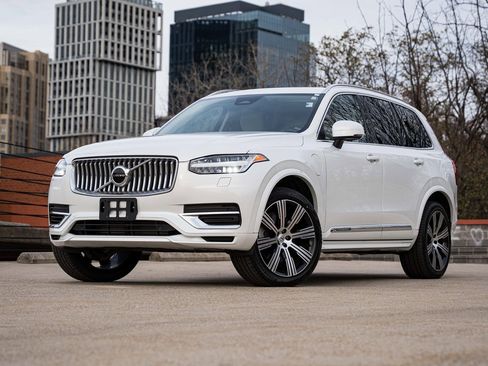 Certified 2024 Volvo XC90 T8 Core w/ Protection Package Premier image 1