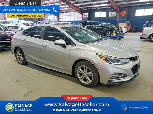 Used 2017 Chevrolet Cruze LT w/ Sun And Sound Package FWD image 5