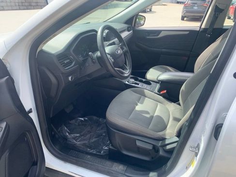Used 2022 Ford Escape S AWD/4WD image 9
