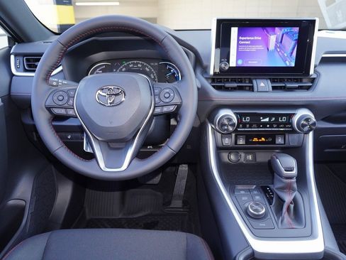 New 2025 Toyota RAV4 SE image 8