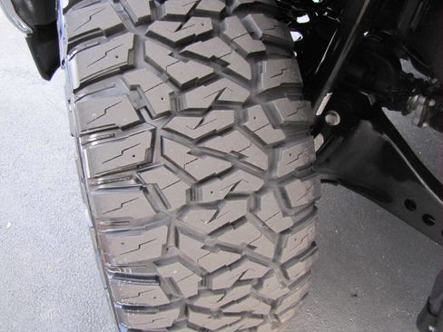 Used 2023 RAM 2500 Tradesman w/ Chrome Appearance Group image 33