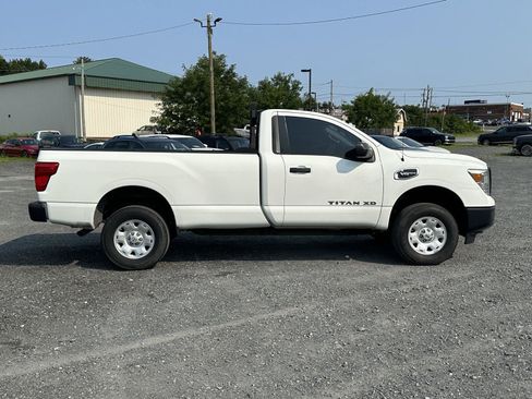 Used 2018 Nissan Titan S w/ S Utility Package AWD/4WD image 9