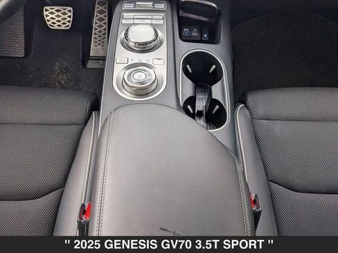 Used 2025 Genesis GV70 3.5T Sport AWD/4WD image 32