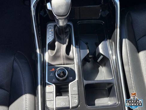 Used 2022 Kia Sorento SX image 19