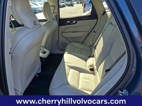 Certified 2023 Volvo XC60 B5 Plus w/ Climate Package image 11