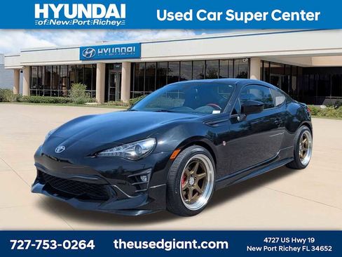 Used 2019 Toyota 86 TRD SE RWD image 1