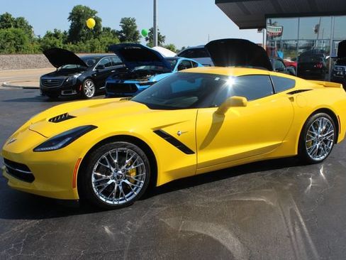 Used 2015 Chevrolet Corvette Stingray Coupe w/ 2LT Preferred Equipment Group RWD image 3