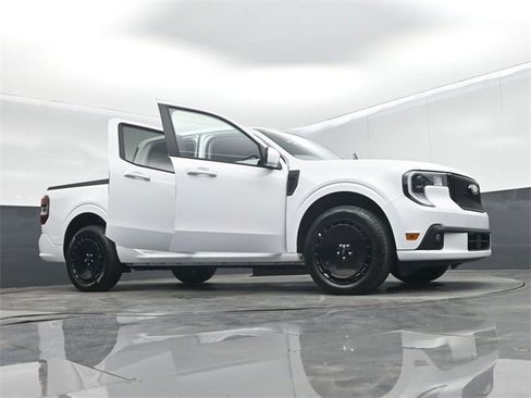 Used 2025 Ford Maverick Lobo image 77