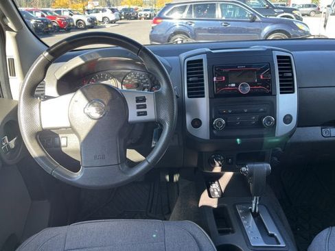 Used 2013 Nissan Xterra S image 13