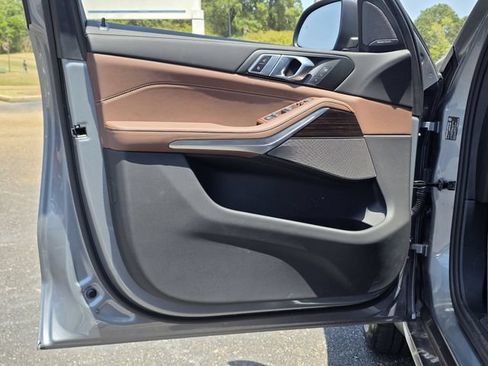 Used 2026 BMW X5 sDrive40i w/ Premium Package RWD image 19