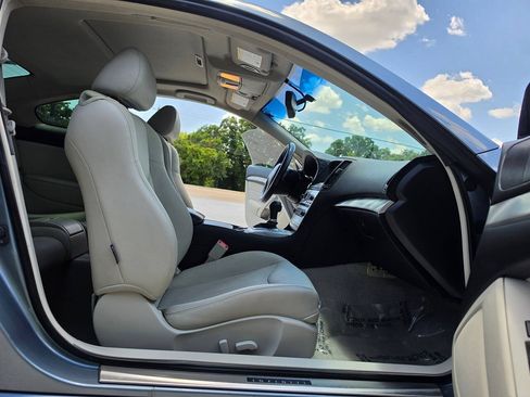 Used 2015 INFINITI Q60 AWD Coupe w/ Premium Package image 24