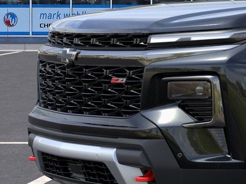 New 2025 Chevrolet Traverse Z71 w/ Enhanced Driving Package image 37