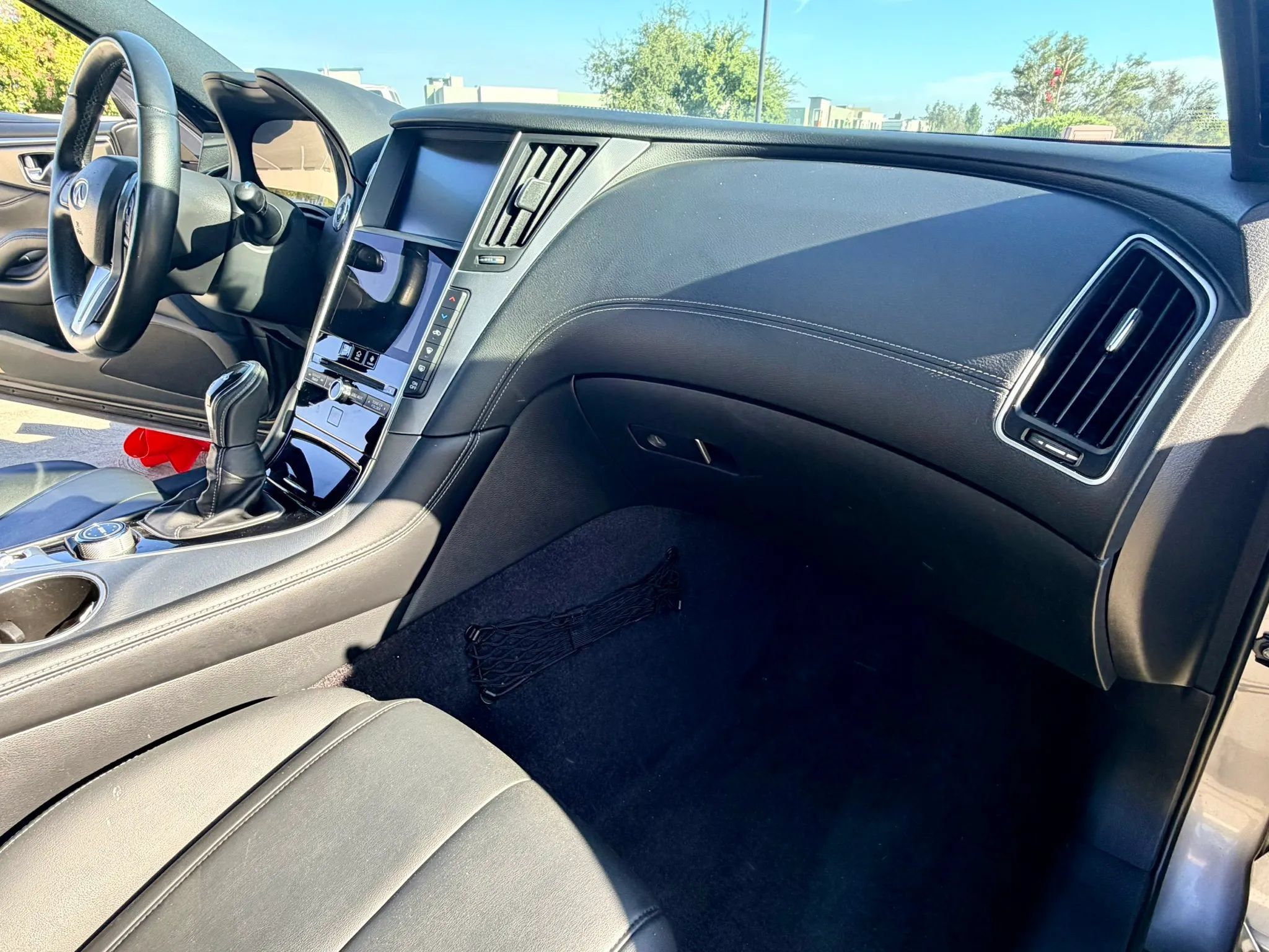 Used 2019 INFINITI Q60 3.0t w/ Cargo Package RWD image 42