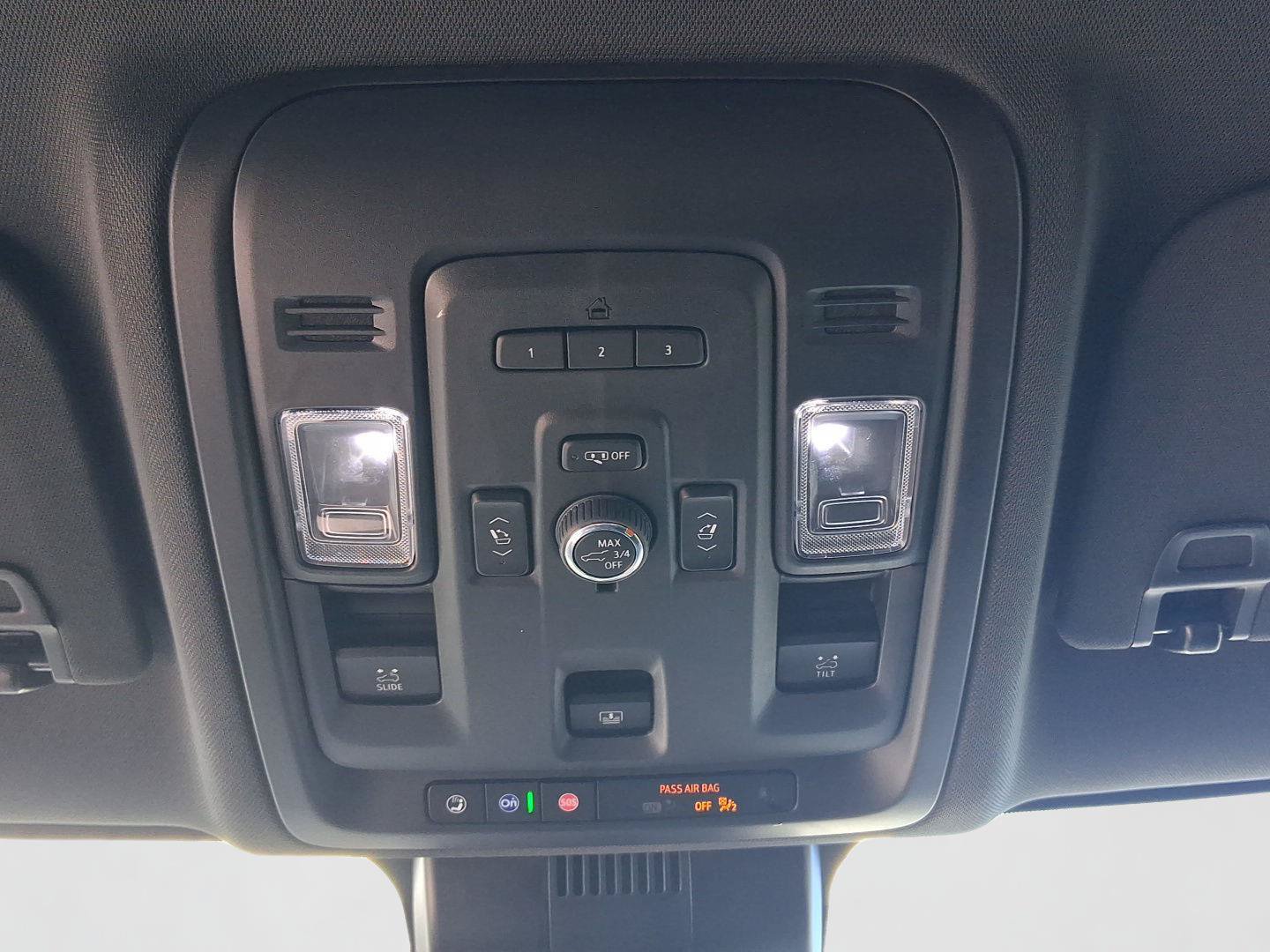 Used 2024 Chevrolet Suburban RST w/ Sport Performance Package AWD/4WD image 19