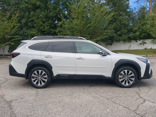 Used 2025 Subaru Outback Touring XT w/ Tech Package 3 AWD/4WD image 3