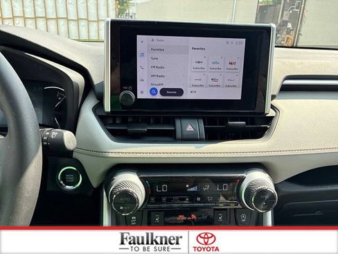 Certified 2025 Toyota RAV4 XLE AWD/4WD image 28