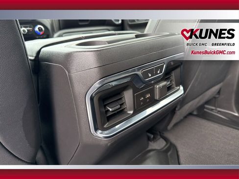 Used 2021 GMC Sierra 1500 AT4 w/ AT4 Preferred Package AWD/4WD image 37
