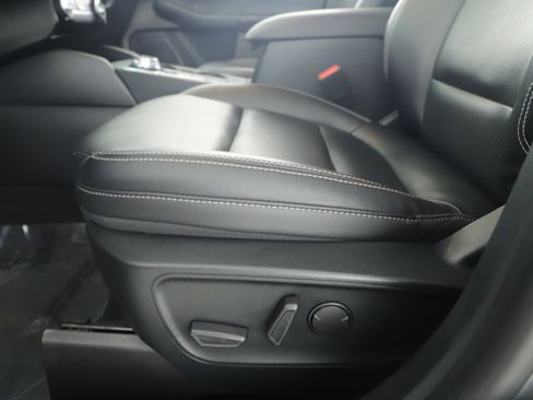 Used 2021 Ford Escape SEL image 10