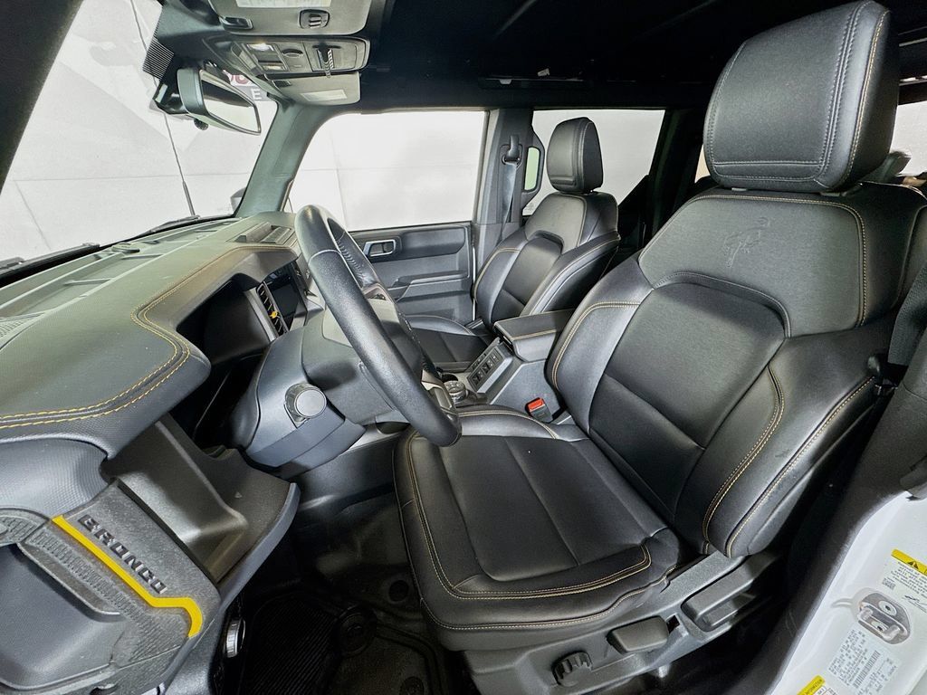 Used 2024 Ford Bronco Badlands AWD/4WD image 21