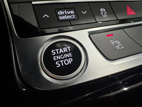 Used 2023 Audi Q7 2.0T Premium w/ Convenience Package image 27