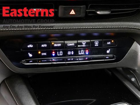 Used 2023 Buick Envision Essence w/ Sport Touring Package FWD image 20
