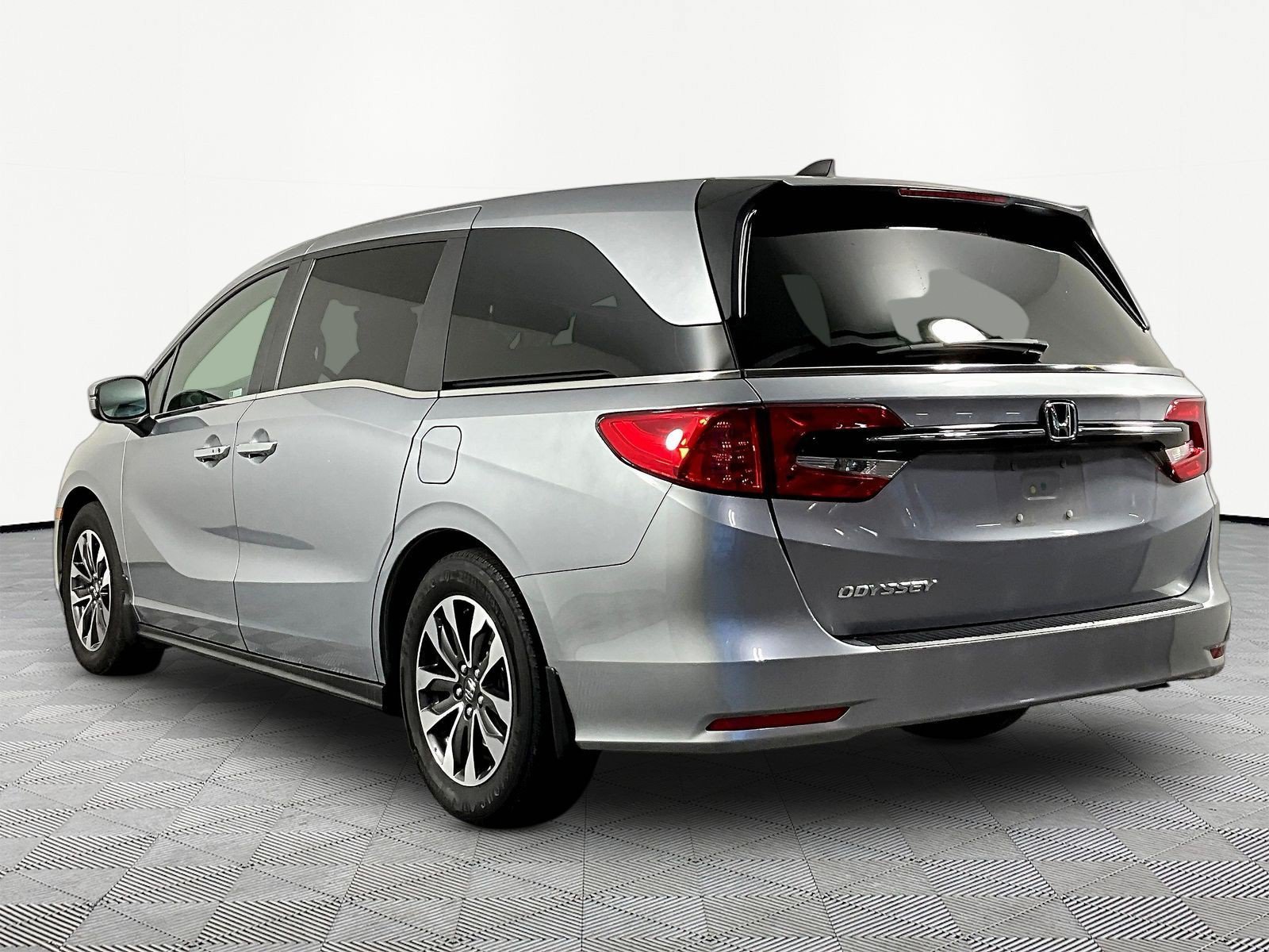 Used 2021 Honda Odyssey EX-L image 4