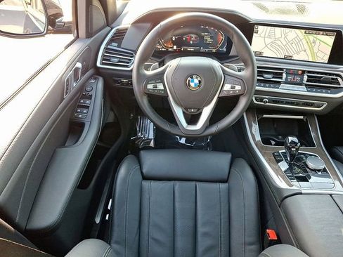 Certified 2022 BMW X5 xDrive40i w/ Climate Comfort Package image 12