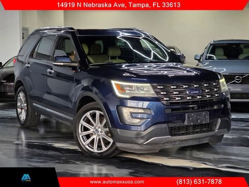 Used 2017 Ford Explorer Limited AWD/4WD image 2