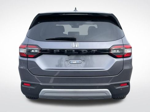 Used 2025 Honda Pilot EX-L image 4