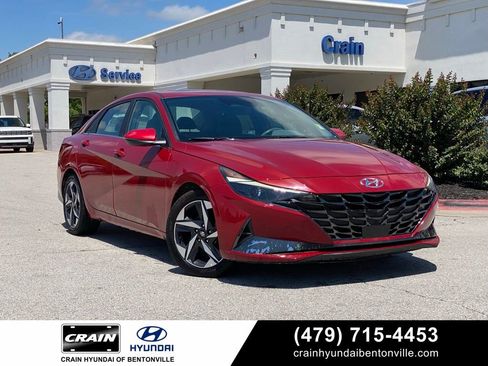 Used 2022 Hyundai Elantra SEL w/ Convenience + Premium Package FWD image 1