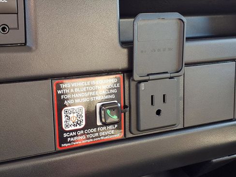 New 2026 Chevrolet Express 2500 w/ Driver Convenience Package image 9