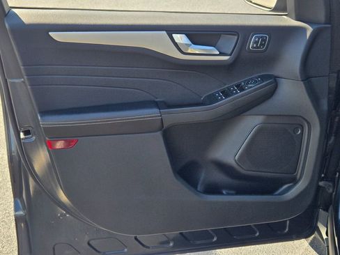 Used 2022 Ford Escape SEL w/ Technology Package image 21