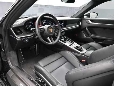 Certified 2022 Porsche 911 Turbo S AWD/4WD image 4