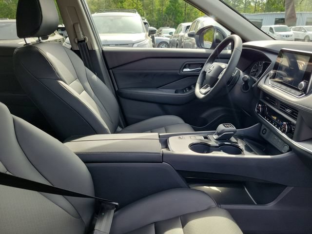 New 2026 Nissan Rogue Dark Armor FWD image 33