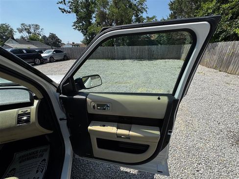 Used 2014 Ford Flex SEL w/ Equipment Group 202A image 30