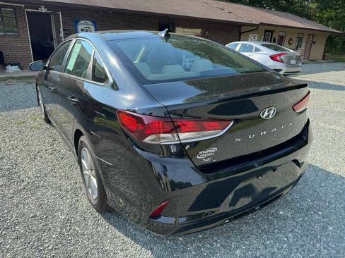 Used 2019 Hyundai Sonata SE FWD image 3