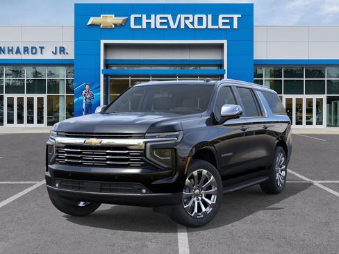 New 2026 Chevrolet Suburban Premier image 8