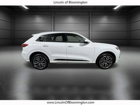 Used 2025 Audi Q5 Premium Plus w/ Premium Plus image 7