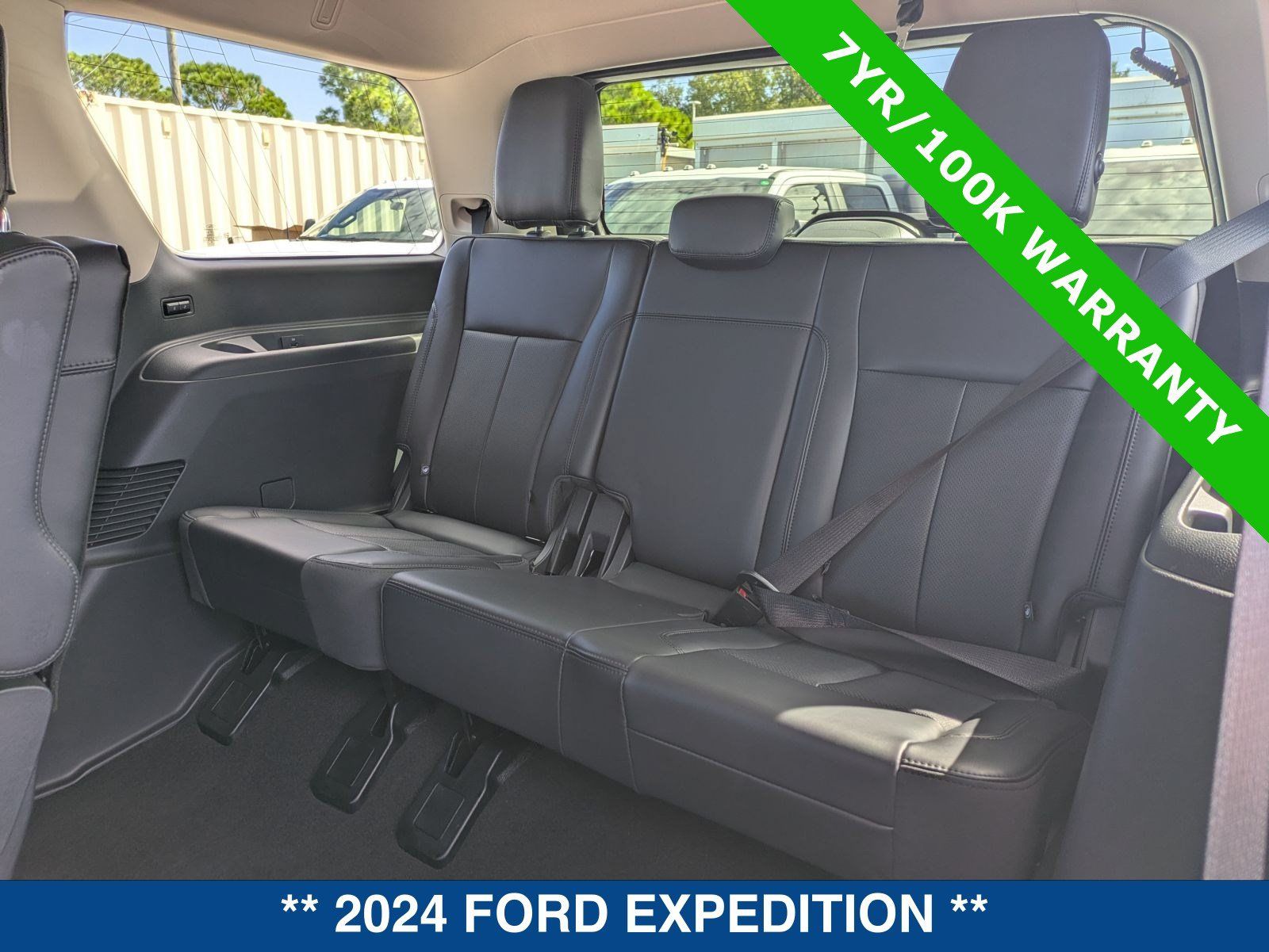 Used 2024 Ford Expedition XLT RWD image 17