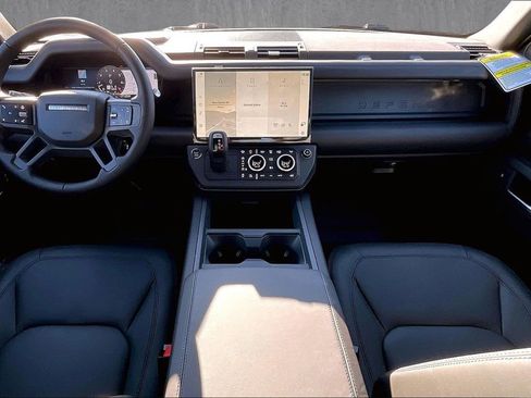 New 2026 Land Rover Defender 130 X-Dynamic SE AWD/4WD image 5