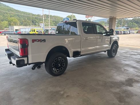 New 2026 Ford F250 Platinum image 4