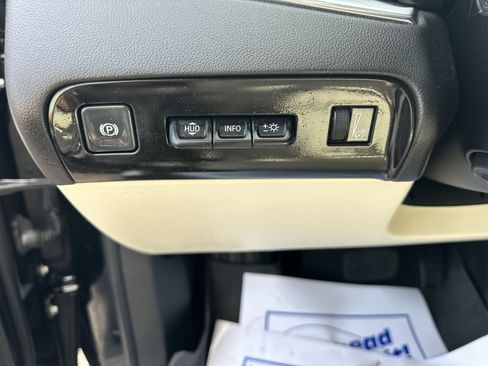 Used 2024 Buick Enclave Avenir w/ Trailering Package, 5000 lbs. AWD/4WD image 10