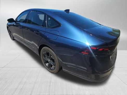 Used 2025 Honda Accord SE image 6