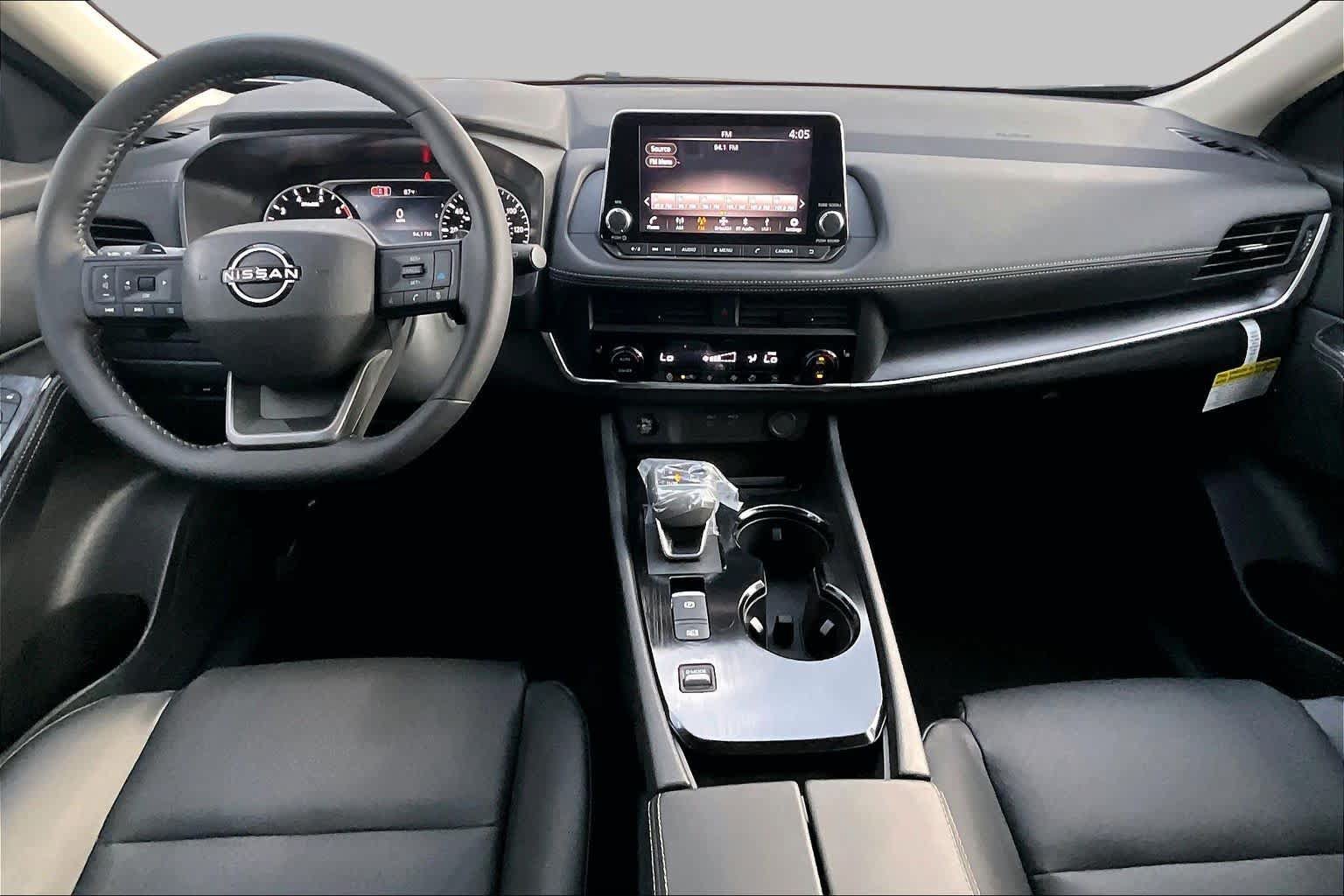 New 2027 Nissan Rogue Dark Armor FWD image 5