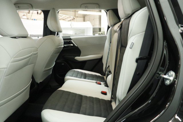 New 2026 Mitsubishi Outlander SE FWD image 23