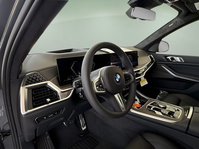 Used 2026 BMW X7 xDrive40i AWD/4WD image 24