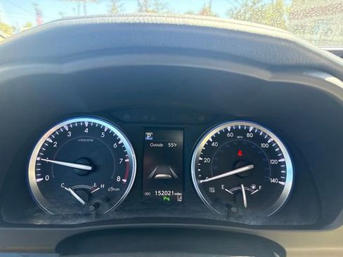 Used 2017 Toyota Highlander Limited AWD/4WD image 32