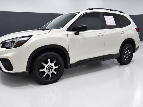 Used 2020 Subaru Forester w/ Alloy Wheel Package AWD/4WD image 2