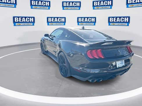 Used 2022 Ford Mustang Shelby GT500 w/ Technology Package RWD image 6