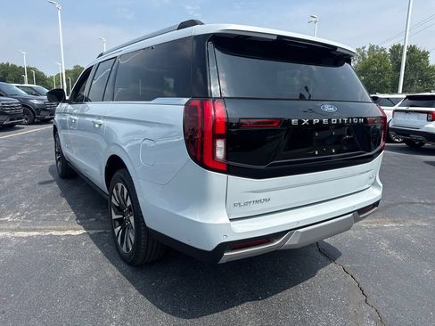 Used 2025 Ford Expedition Max Platinum w/ Driver's Package AWD/4WD image 9